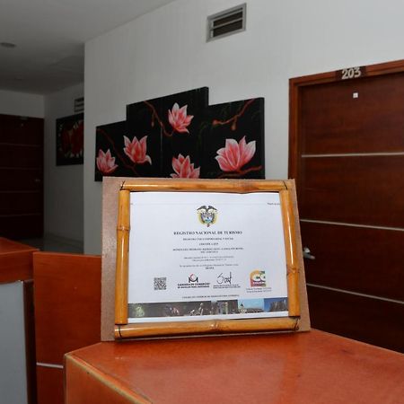 Caucasia Hotel Canoa Inn מראה חיצוני תמונה