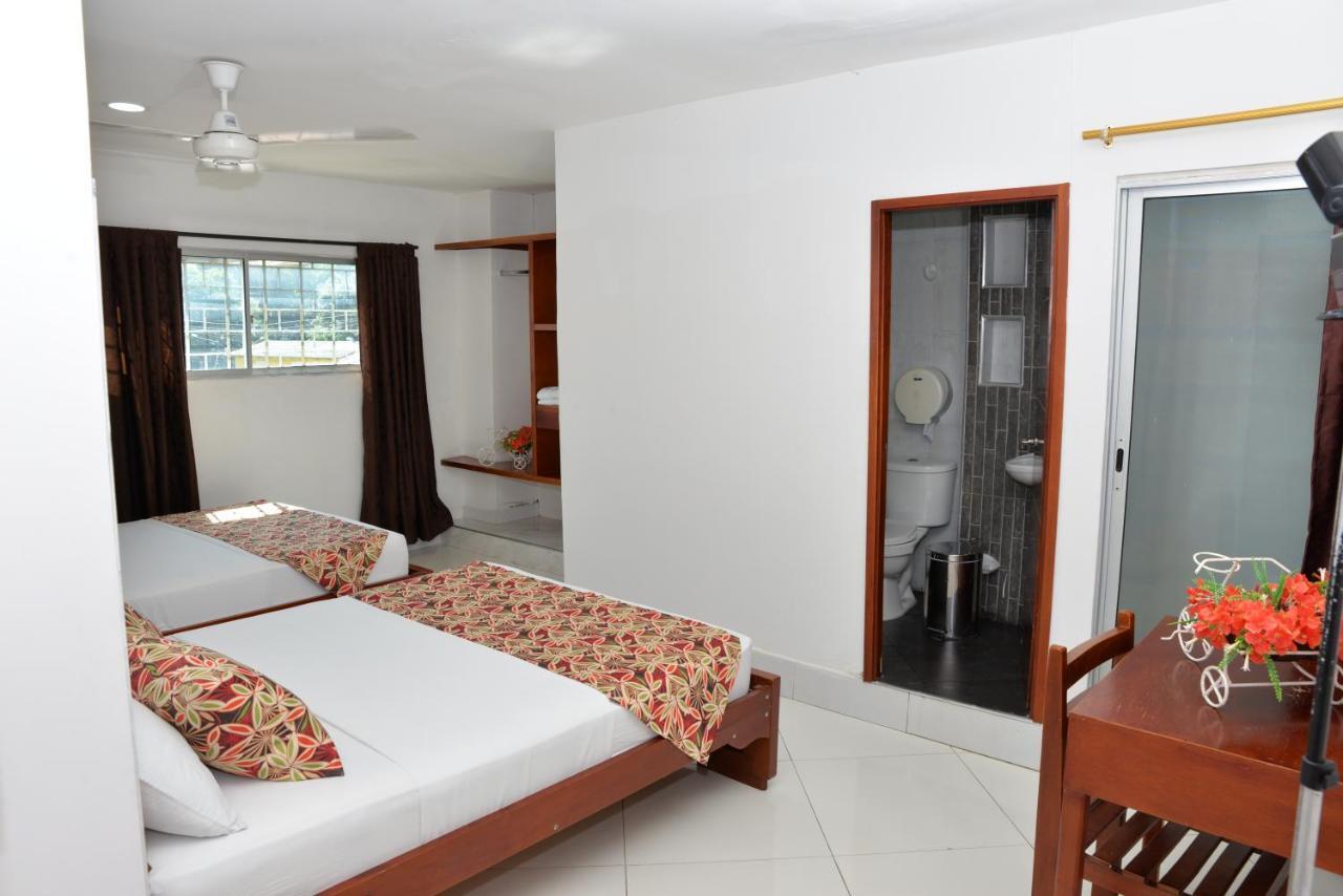 Caucasia Hotel Canoa Inn מראה חיצוני תמונה