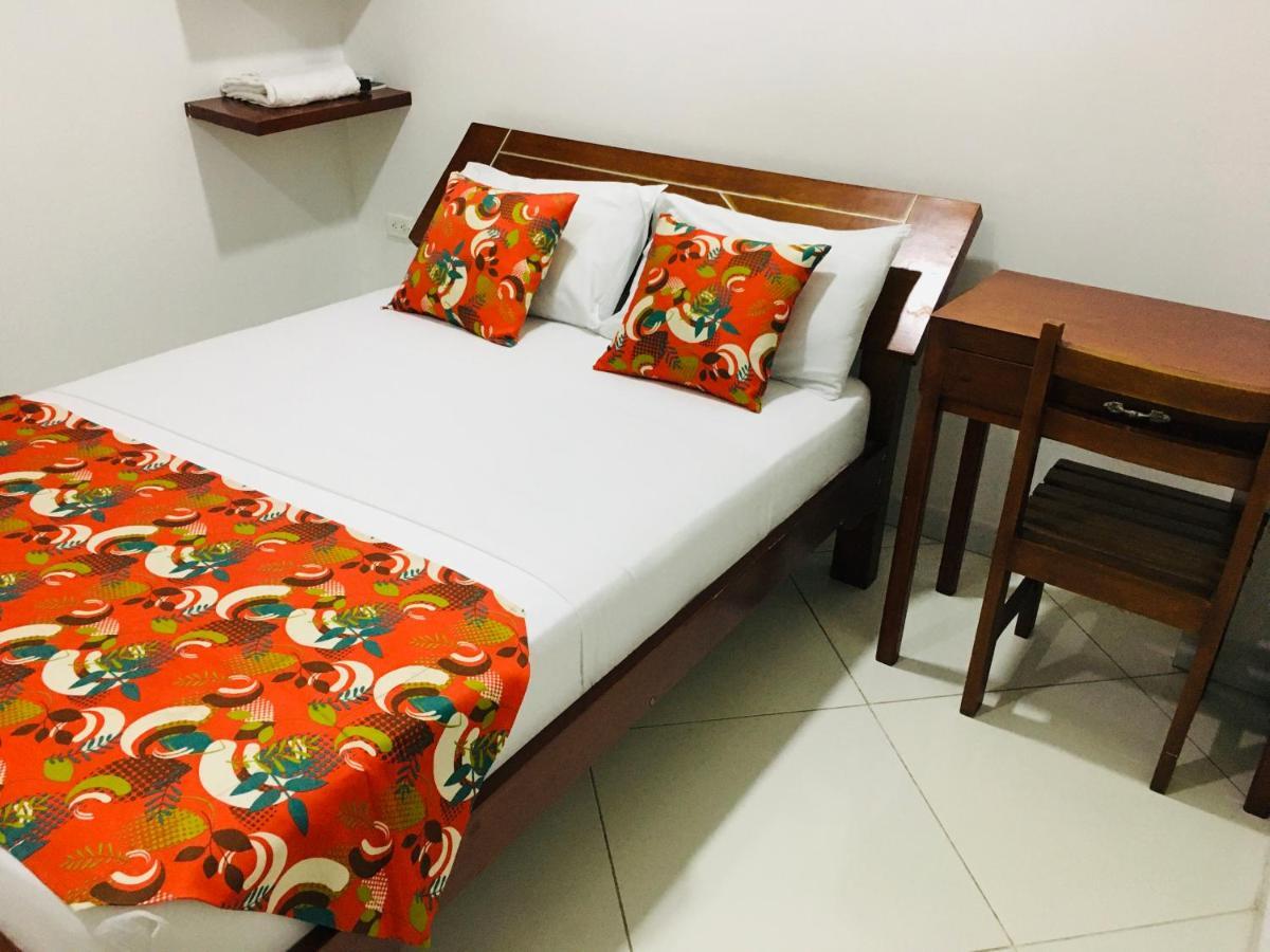 Caucasia Hotel Canoa Inn מראה חיצוני תמונה