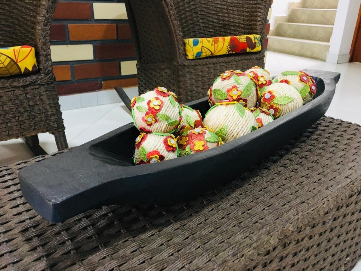 Caucasia Hotel Canoa Inn מראה חיצוני תמונה